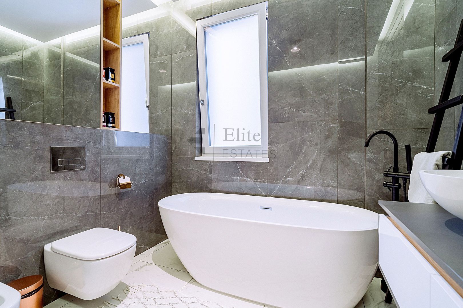 Penthouse de lux 530 mp ultracentral in Oradea - Poză 44