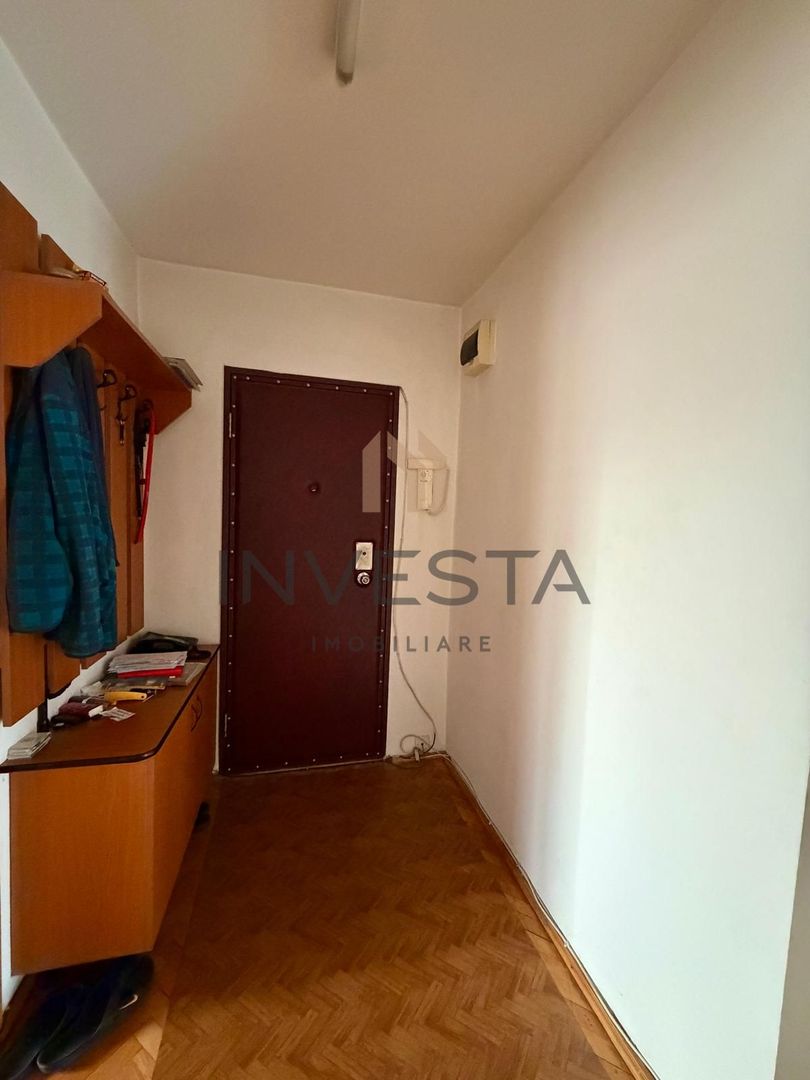 Apartament cu 3 camere  decomandate, etajul1,  zona strazii Slatina ! - Poză 6
