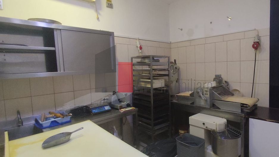 Spatiu comercial (cafenea) de inchiriat in zona Dacia - Poză 3