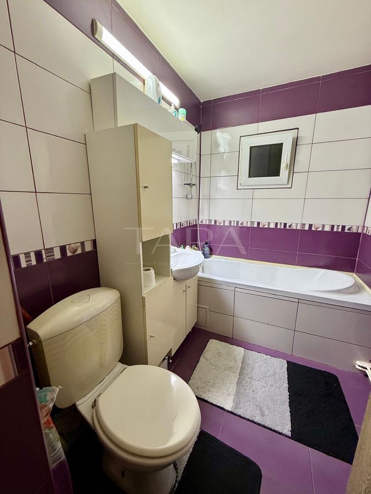 Apartament cu 4 camere, garaj și boxă în zona centrală Florești. - Poză 6