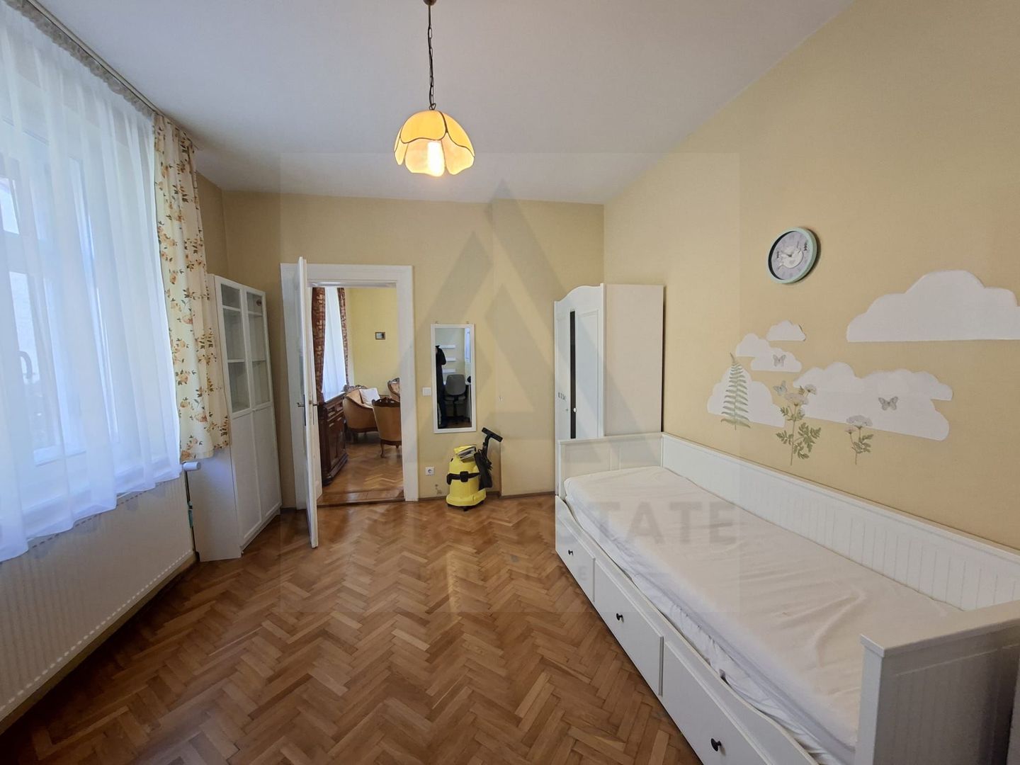 Apartament modern 3 camere curte individuala pe Bulevardul Victoriei - Poză 7