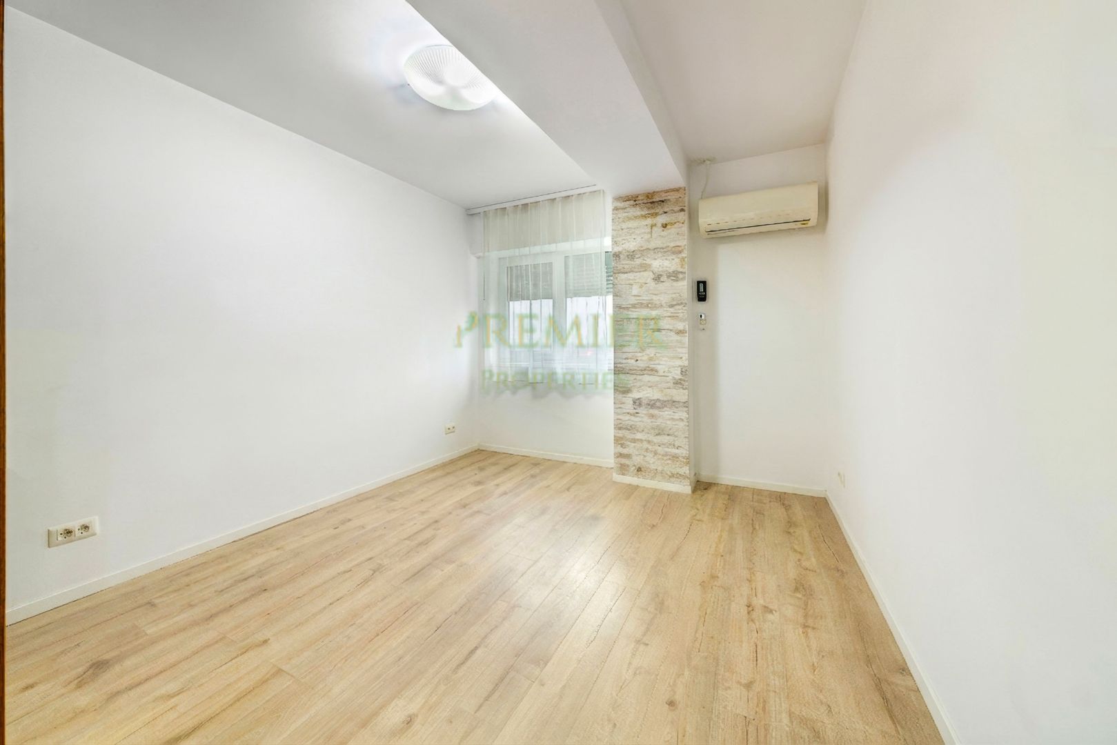 Penthouse cu terasă panoramică de 53 mp, garaj subteran – Sector 1,  an 2020 - Poză 3