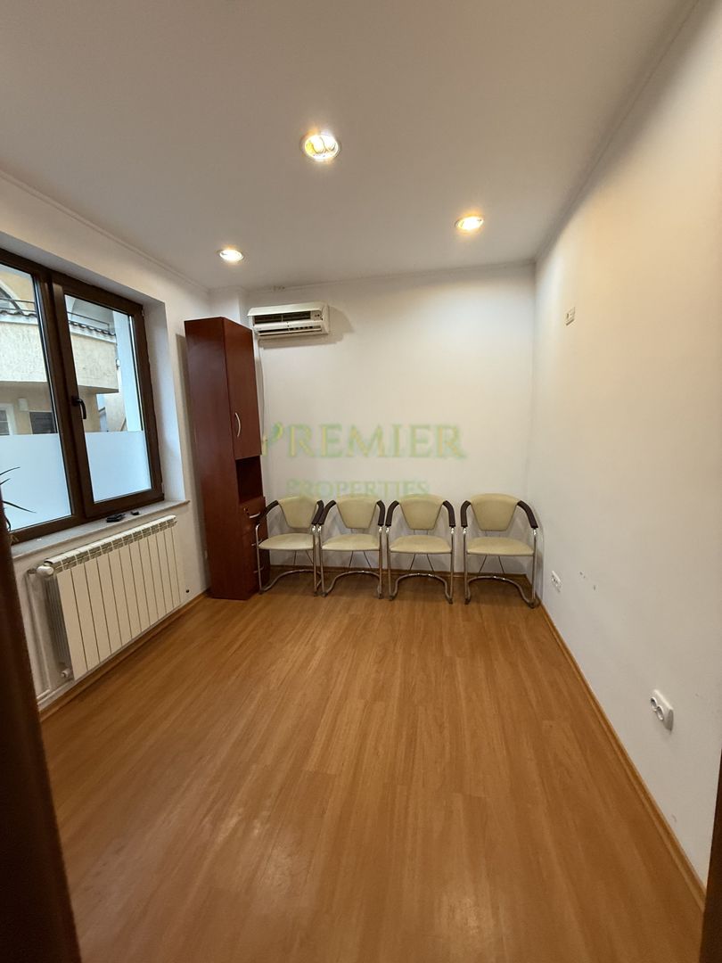 Casă de vânzare  pretabilă pentru clinica, cabinet medical, birouri - Poză 4