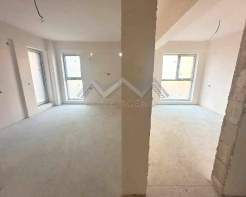 Apartament 2 camere Otopeni central | bloc cu lift | include parcare - Poză 1