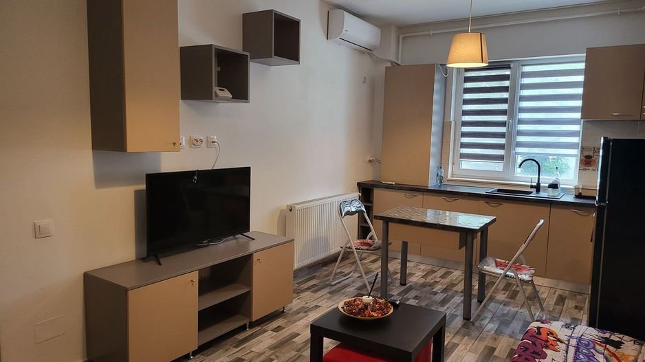De vanzare Apartament cu o camera, Aparatorii Patriei, sect. 4 - Poză 1