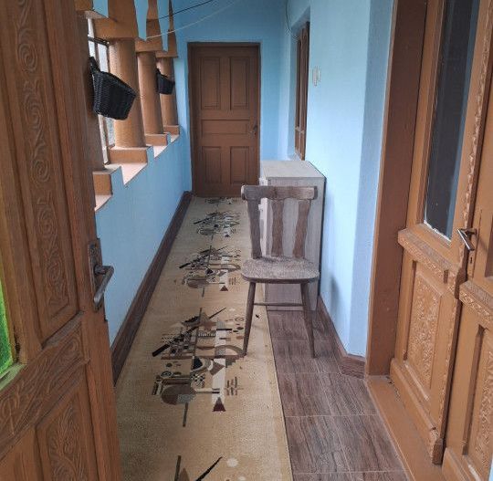 Casă tradițională cu teren generos – Borosteni, Peștișani, jud. Gorj - Poză 2