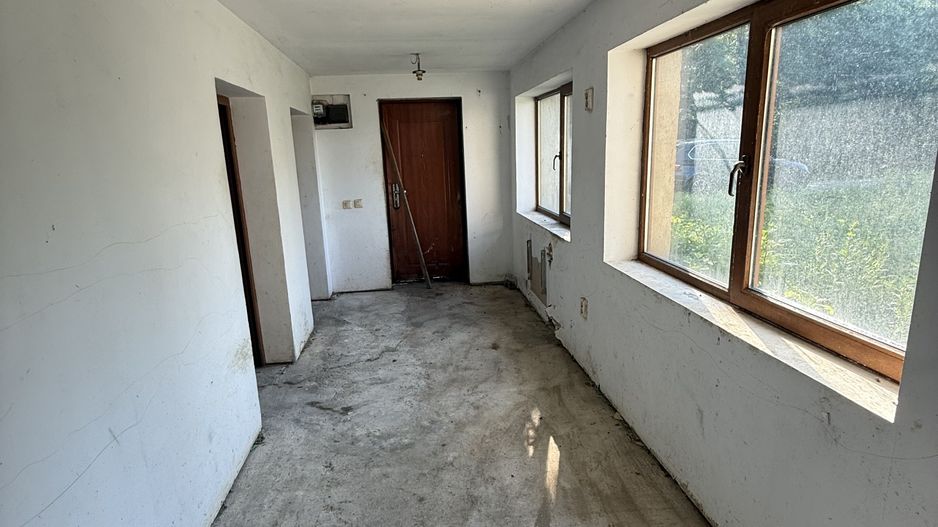 Casă renovanila lângă pădure 91 mp + teren 500 mp cu toate utilitățile - Poză 7