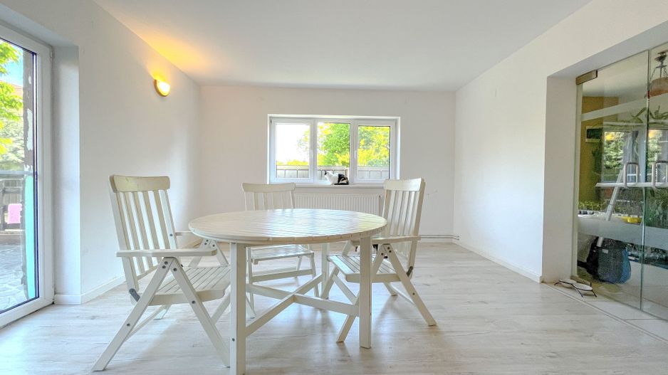 Sanpetru, zona centrala, casa cu 4 camere , pret 175000 euro - Poză 7