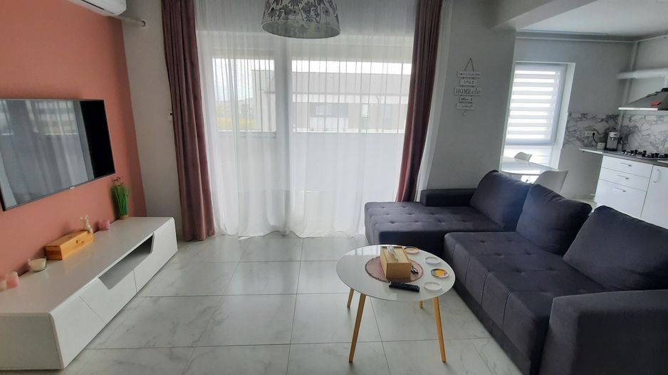 Apartament cu 2 camere si  2 locuri de parcare - Poză 3