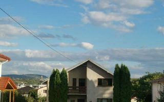 Vila cu  2500 m/p. in zona Expo-Mobila sau Mega-Image. - Poză 1