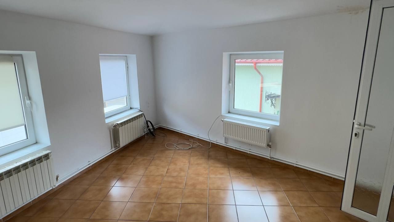 Vila cu 4 camere D+P+1 | Piata Unirii | Bd. Marasesti | 2 locuri parcare - Poză 2