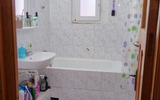 Cameră de închiriat în apartament - 150 de euro - Poză 4