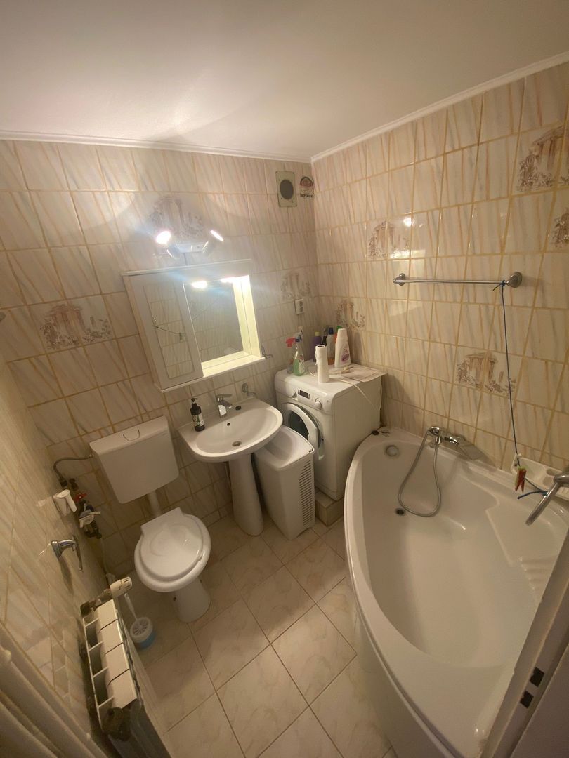 AP. 3 CAMERE - RAHOVA, CENTRALA PROPRIE, BUCATARIE INCHISA, PARCARE - Poză 8