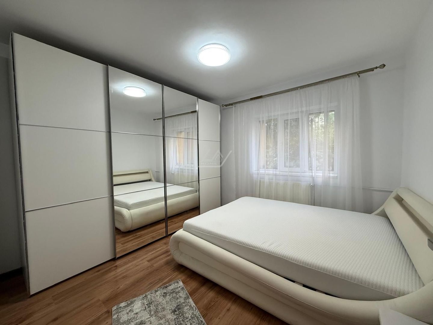 Complex Studentesc. Mobilat si utilat complet. Centrala proprie. - Poză 7