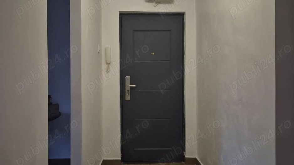 Apartament 3 camere Complex Studentesc cu centrala - Poză 8