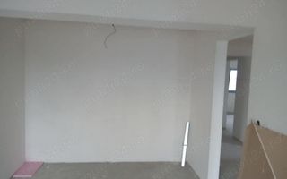 BRASADAS vinde casa cu 5 cam 195mp 6 ari Cart. Marcus. - Poză 7