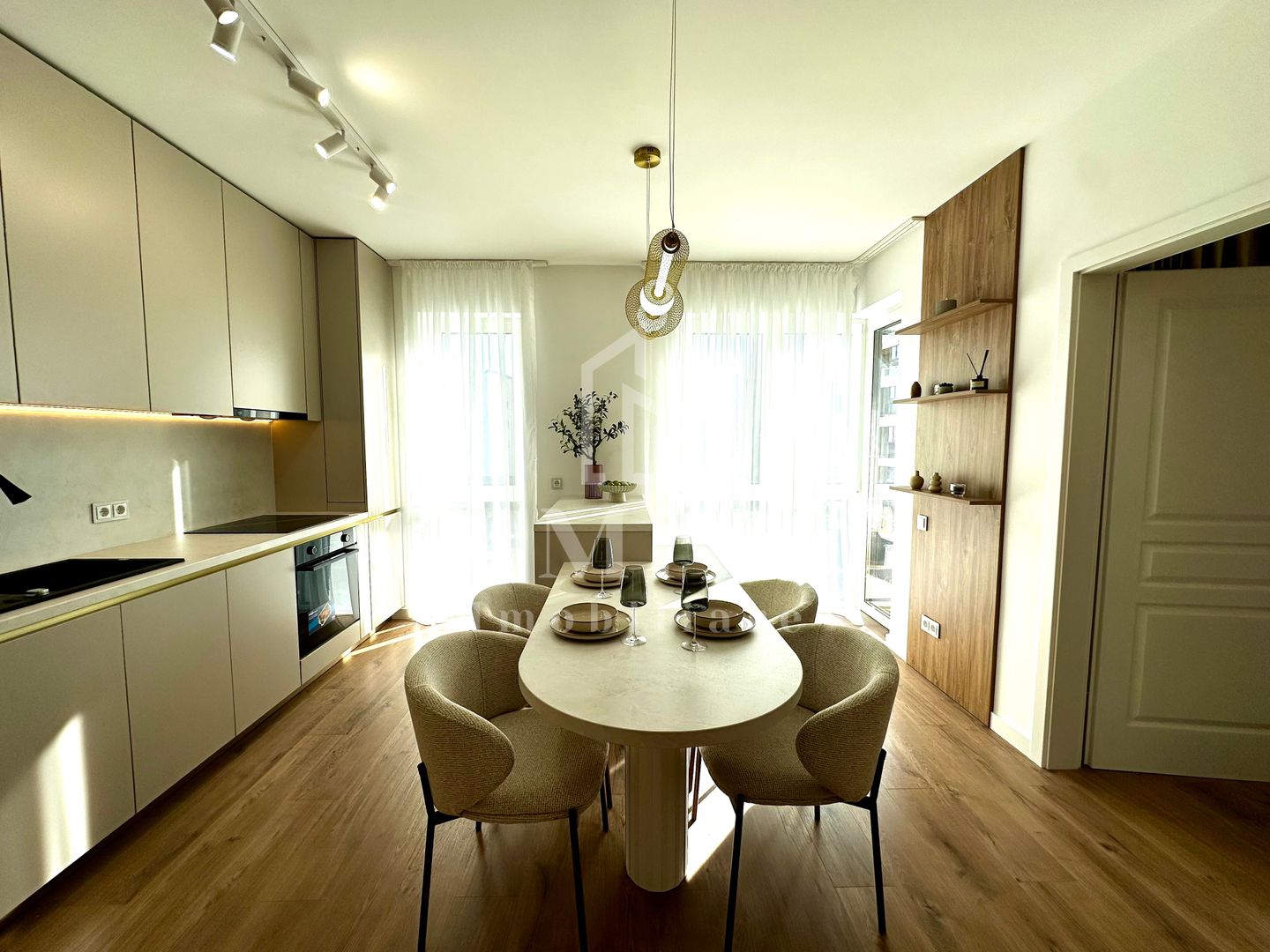 Apartament ultrafinisat | Etaj intermediar | Zona str Tineretului - Poză 14