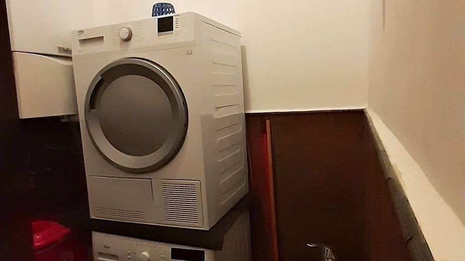 Apartament  deosebit-Piata Unirii,  apartament in casa  4 camere, 2 bai. - Poză 14