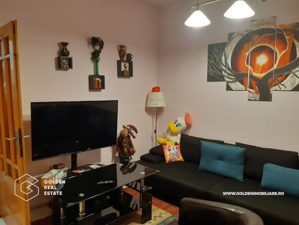 Casa mare, cu 4 apartamente a cate 1, 2, 3 și 4 camere fiecare - Poză 14