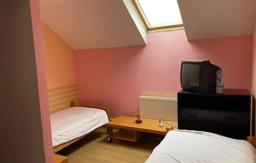 BRASADAS vinde casa 7 cam teren 300 mp. Zona Paulestiului. - Poză 7