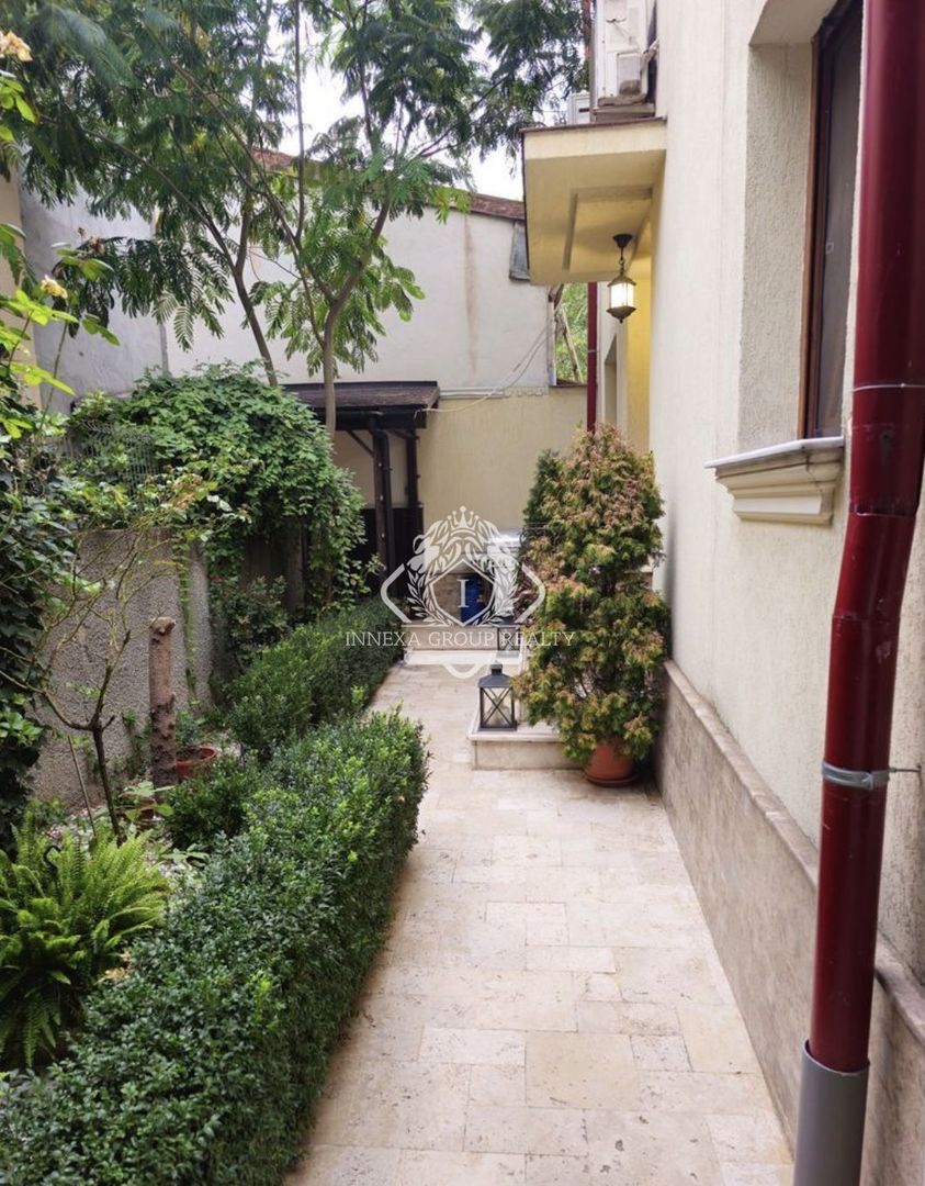 Vila 520 mp utili - 8 camere | Zona Unirii | Curte proprie 150 mp - Poză 1