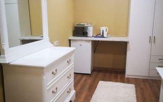 Apartament cu acces individual, ideal investiție. Renovat total 2021. - Poză 3