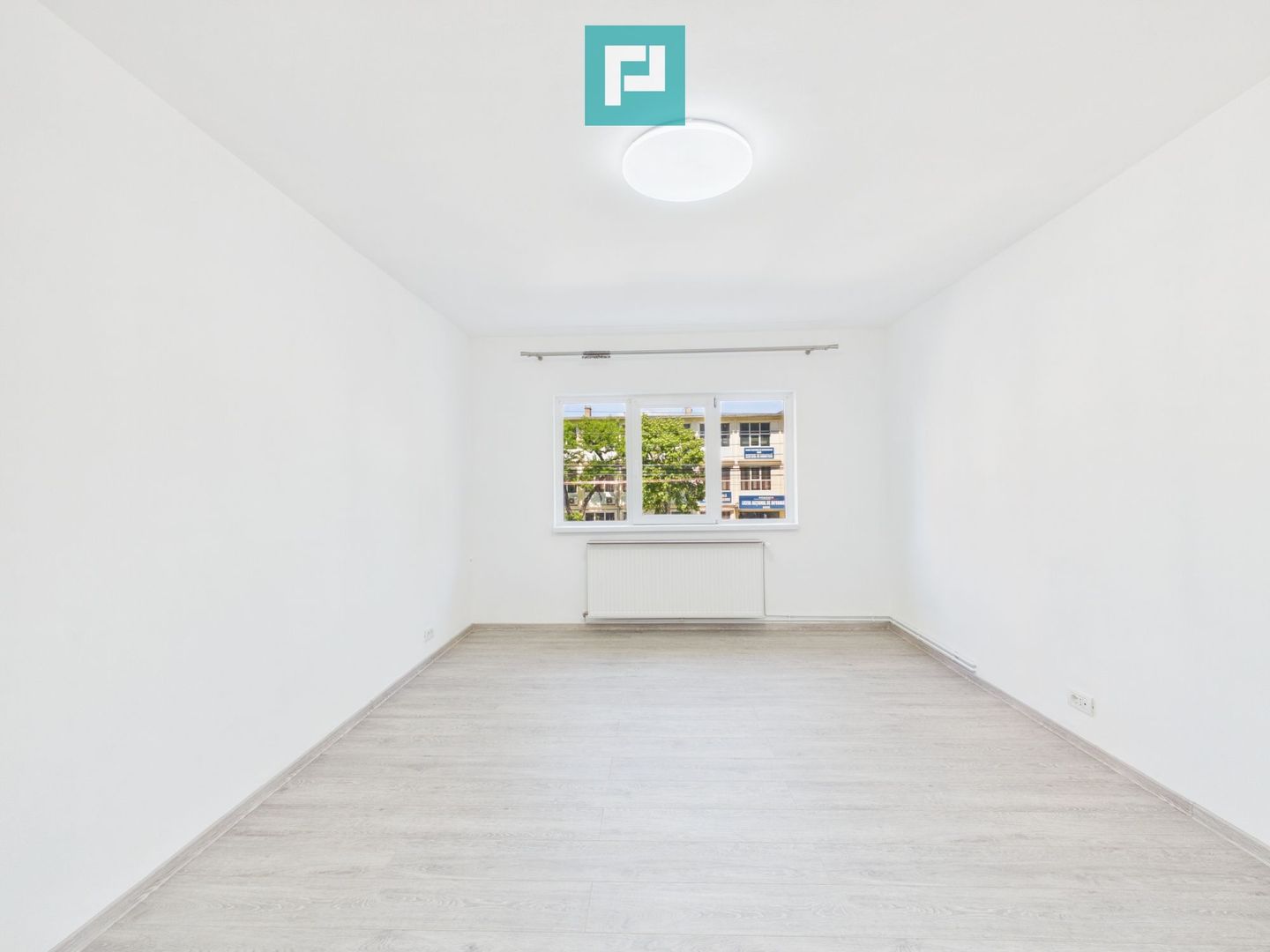 Apartament cu 3 camere de închiriat, Podgoria Arad - Poză 2