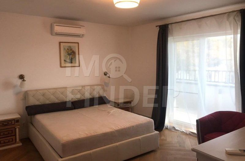 Vanzare penthouse, 450 mp construiti, 3 parcari,  zona Centrala - Poză 3