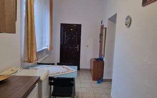 Casa cu 3 camere | Zona Ultracentrala | Oradea - Poză 11