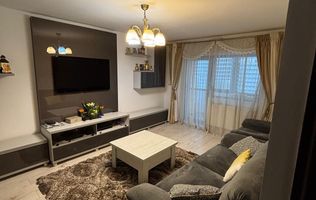 Vând apartament 3 camere Între Lacuri