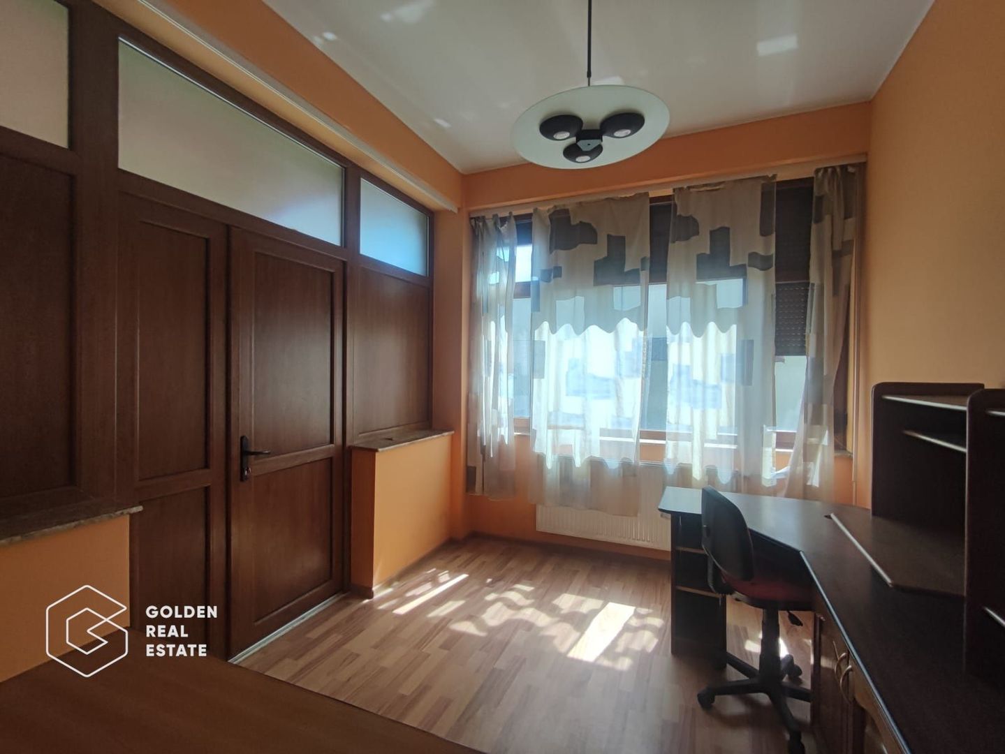 Casa solida, spatiu interior mare, zona Micalaca - Poză 6