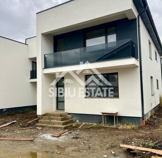 Locuinta moderna si curte de 170 mp – Cartierul Arhitectilor Sibiu - Poză 3