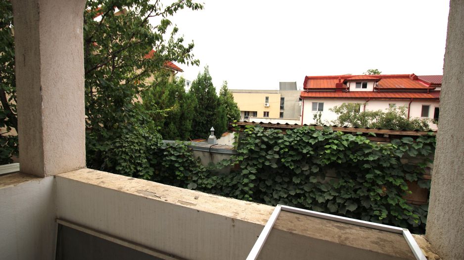 Casa de vanzare P+1+M Drumul Taberei Bucuresti - Poză 12
