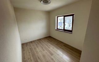 Duplex cu camera pe parter - Poză 17