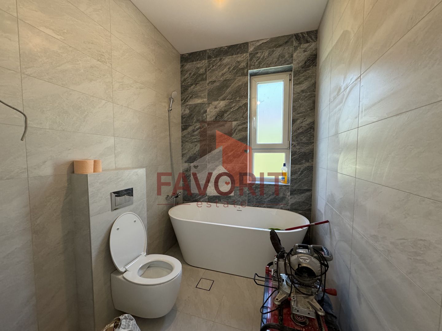 Finisat la cheie. Strada asfaltata. Zona Cora - Poză 8