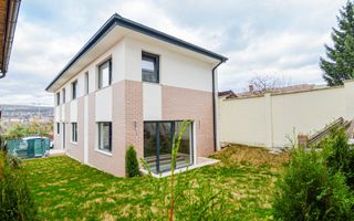 Casă individuală ,4 camere, Cartierul Gruia!! - Poză 10