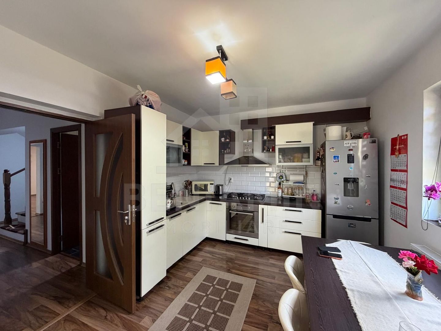 Casa moderna 5 Dormitoare 524mp teren Bariera Valcii -mobilata - Poză 4