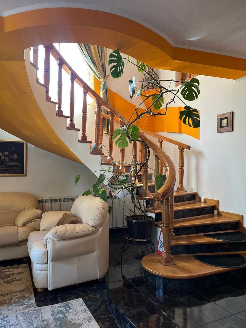 BRASADAS vinde casa cu gradina in zona CENTRALA. - Poză 8