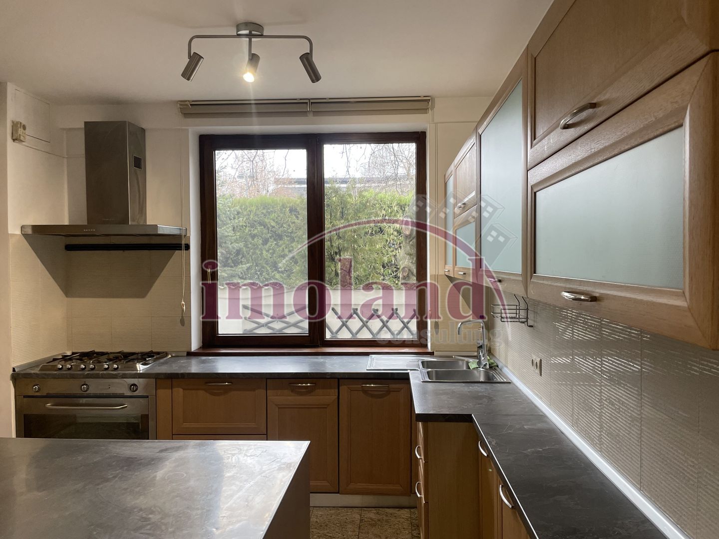 Inchiriere VILA 385 mp, 7 camere | curte 1000 mp | Pipera, Erou Iancu Nicolae - Poză 11