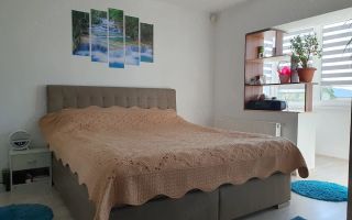 Apartament decomandat, 4 camere, etaj 1/ 4 , cartier Noua - Poză 5