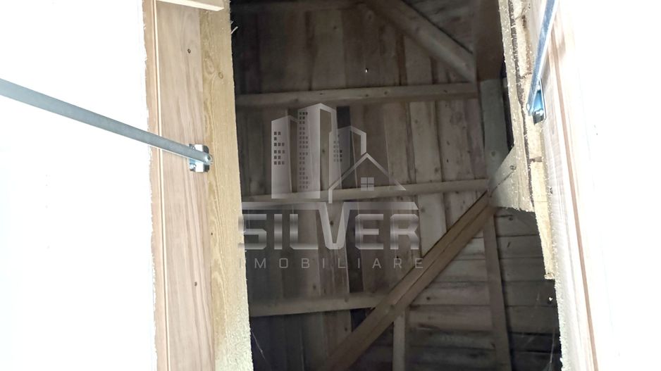 Casa unifamiliala cu teren de 500 mp in zona centrala. - Poză 17
