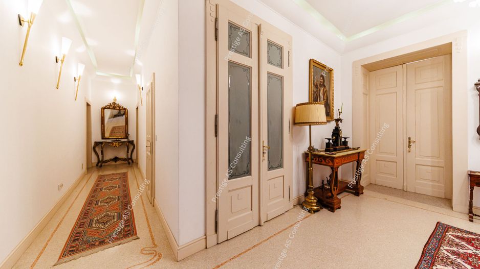 Resedinta patrimoniala de 222 mp | Piata Victoriei | Cladire istorica-Lift - Poză 16