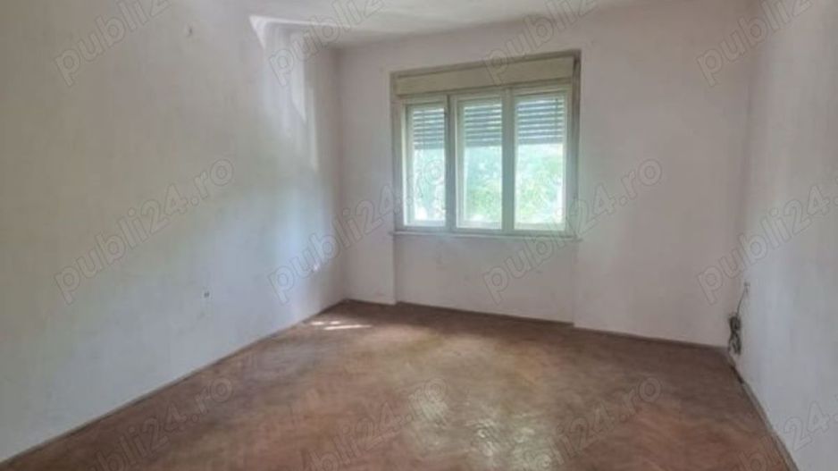Casa de vanzare in zona 14 Mai - Poză 8