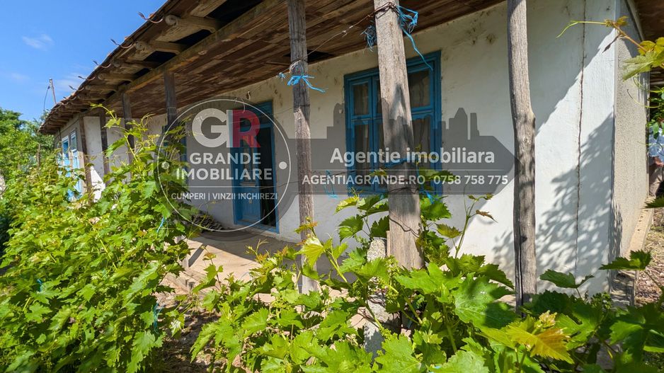 De vânzare casă în Somova, curte 1600 mp - Poză 1