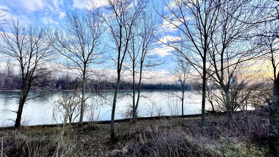 Teren 6000 mp pozitie deosebita lacul Baneasa adancime 140 m - Poză 26