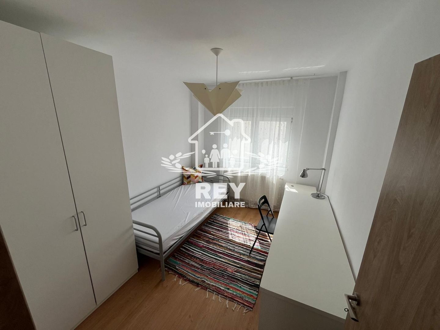 Inchiriez apartament 4 camere in Cartier Strand - Sibiu - Poză 1
