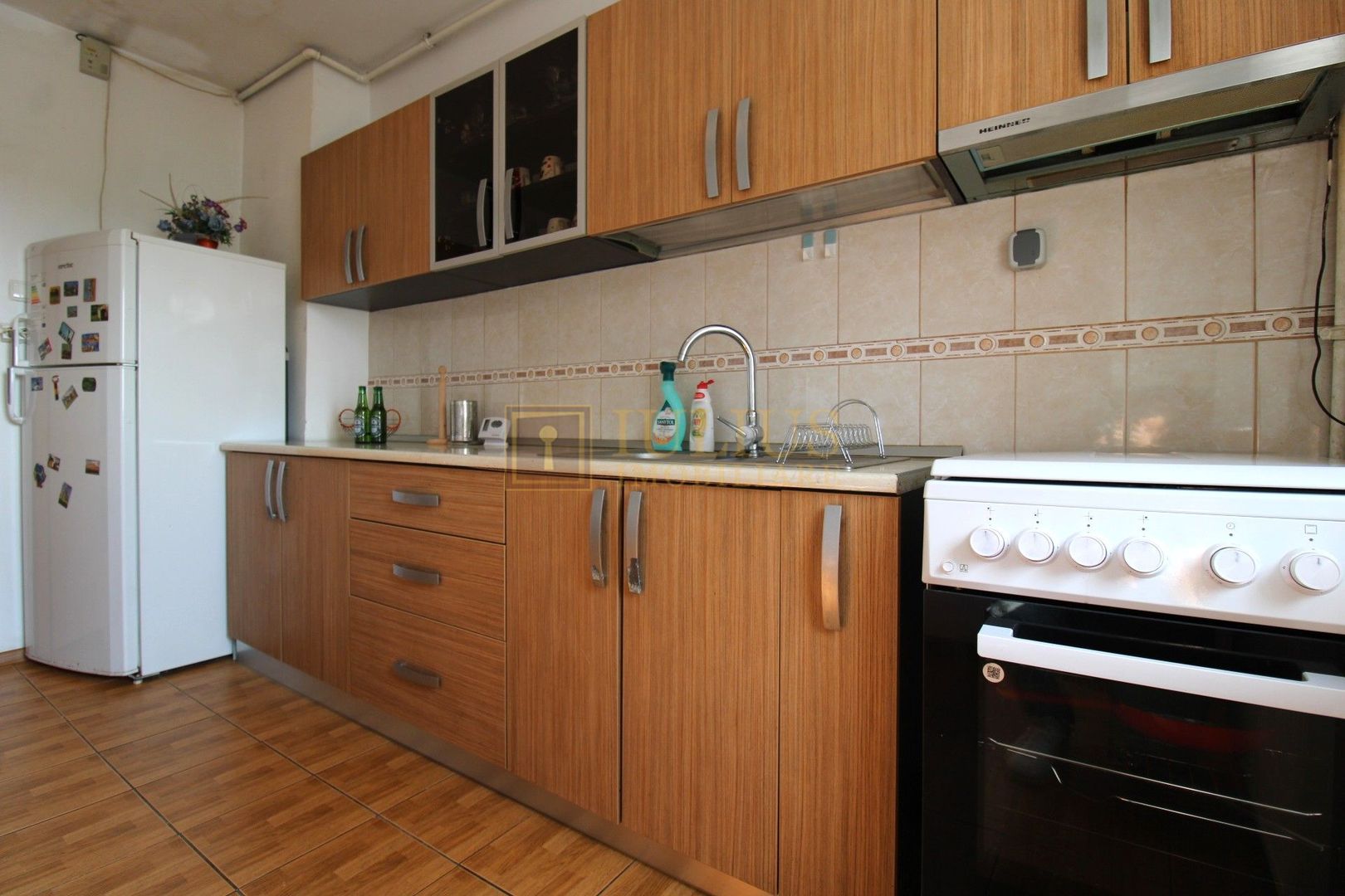 3 camere, decomandat, centrala proprie - Calea Martirilor - - Poză 3