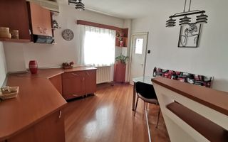 Apartament 4 camere 90 mp utili 2 băi 3 balcoane zona Ultracentrală - Poză 8