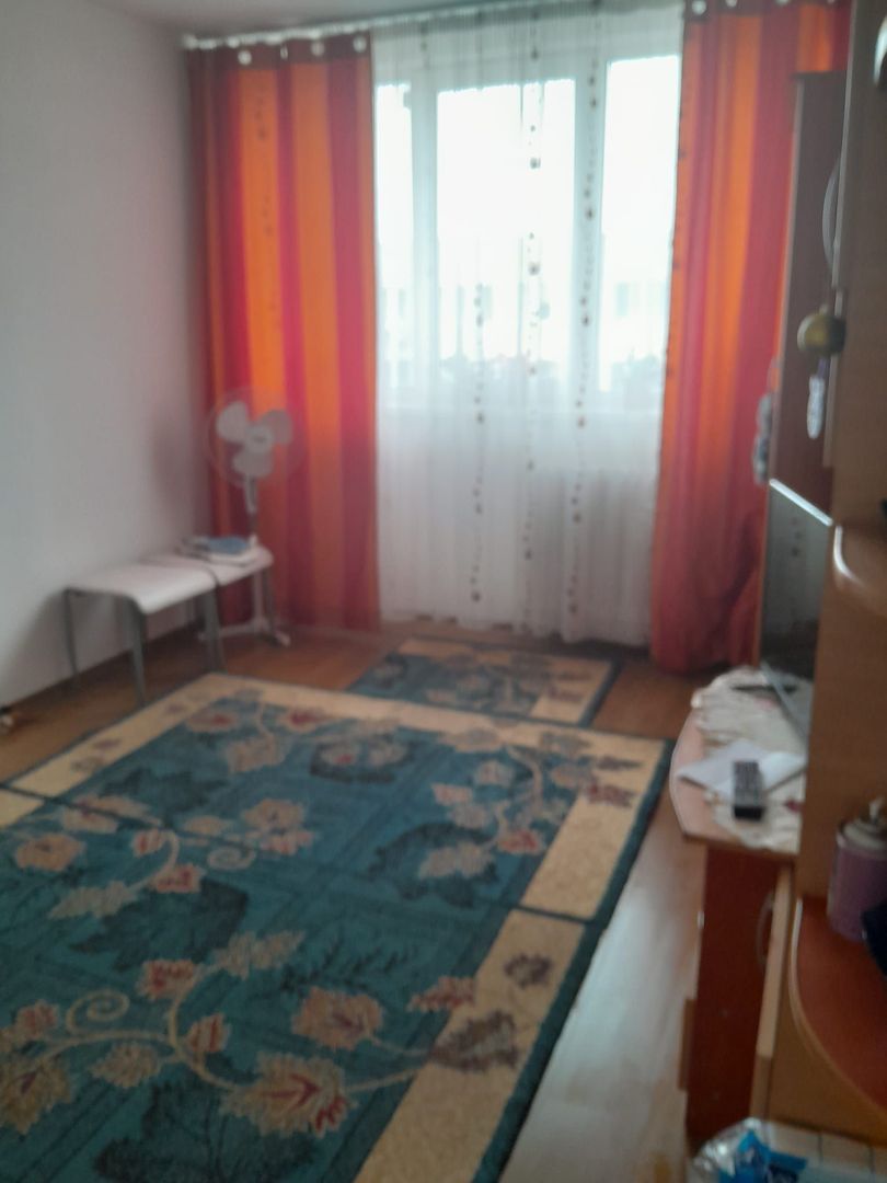 Apartament 4 camere terasa refacuta Ale Pascani, Parcul Drumul Taberei - Poză 2
