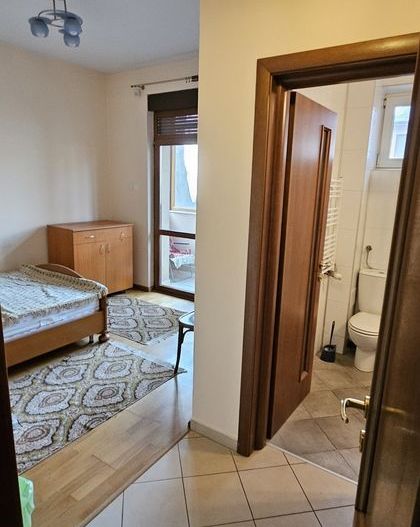 Vila 10 camere zona Iancului || Resedinta || sau birouri La cerere || D+1+M - Poză 14